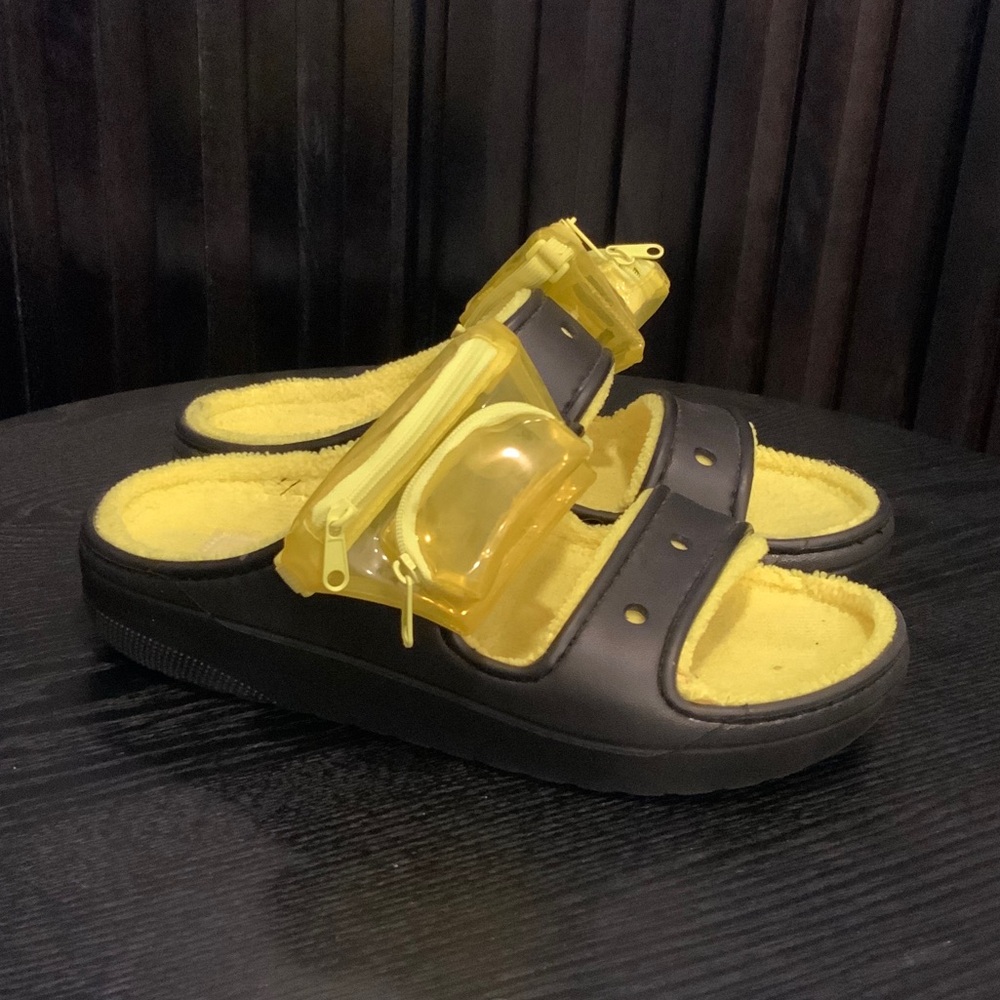 CROCS Classic Cozzzy Towel Neon Highlighter Sandal